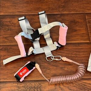 ⭐️⭐️PICK 5 / $20 NEW Baby Anti-Lost Wrist Link Toddler Leash In Pink